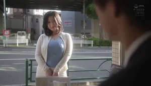 ông chồng yếu không làm lên đỉnh, người vợ lên mạng tìm trai trẻ làm tình khỏe